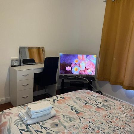King Room In Warrington Kültér fotó