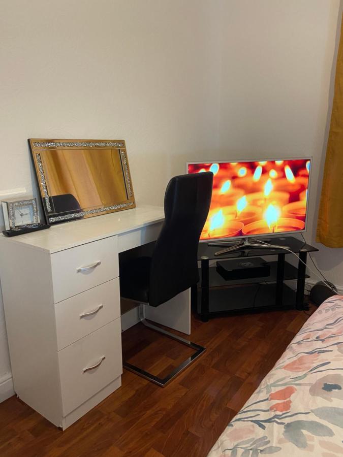 King Room In Warrington Kültér fotó