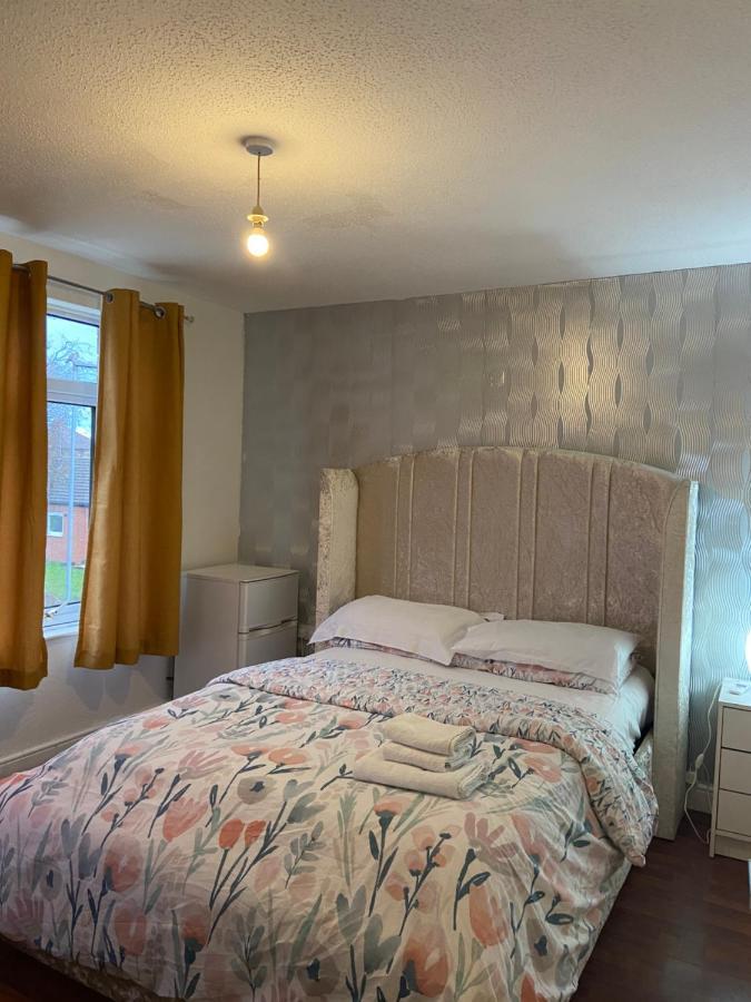 King Room In Warrington Kültér fotó