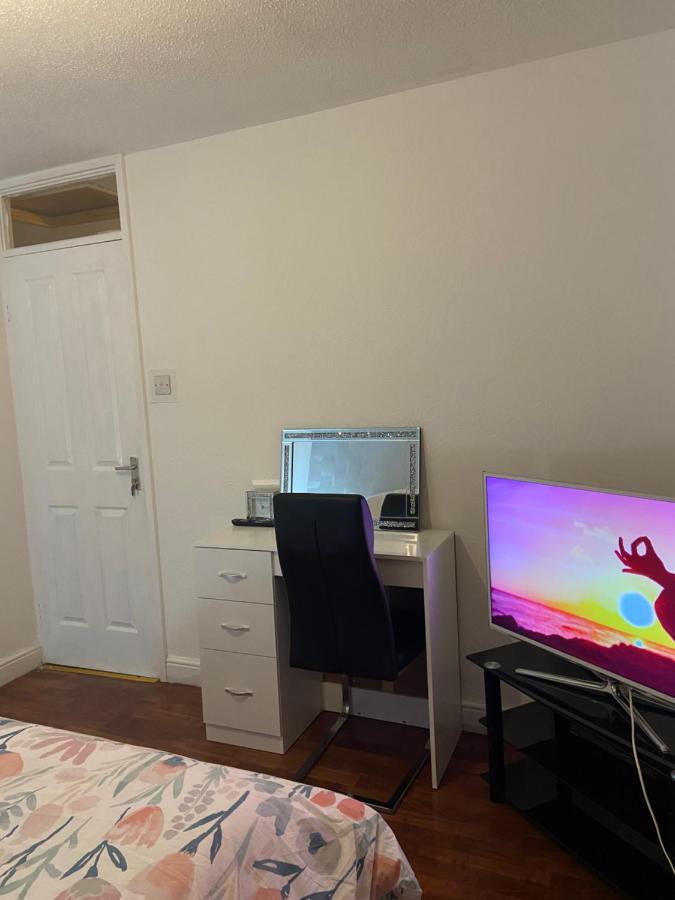 King Room In Warrington Kültér fotó