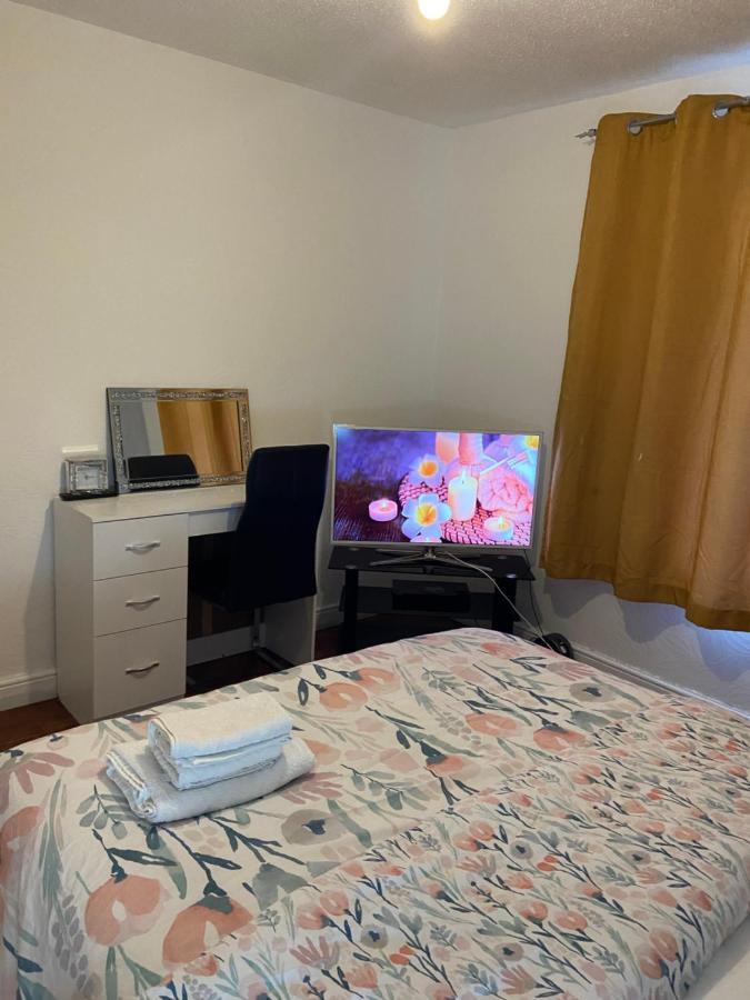 King Room In Warrington Kültér fotó